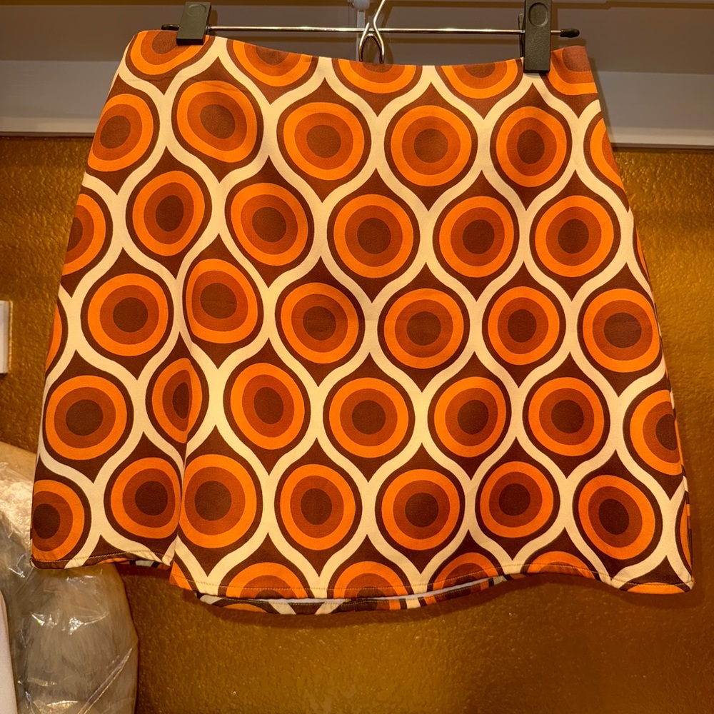 Retro Patterned Mini Skirt
